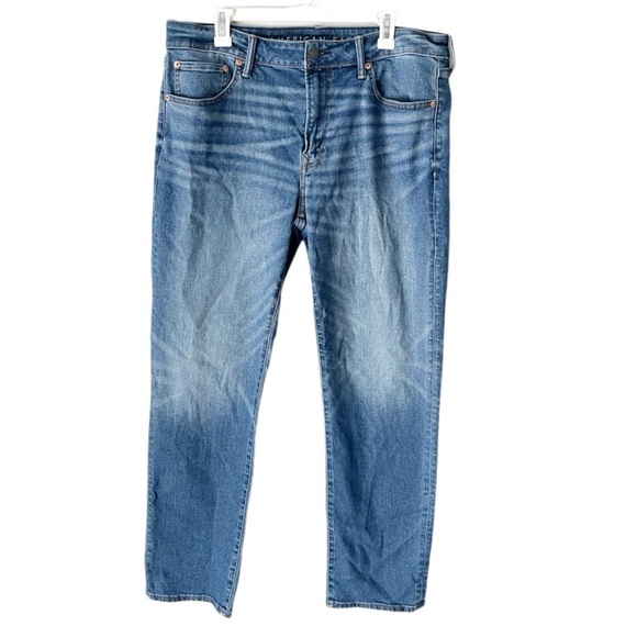 American Eagle Jeans Men's 36x32 AE Original Straight Classic Medium Wash NWOT - Picture 1 of 7
